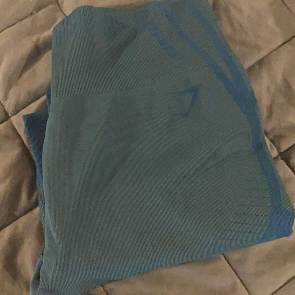 Gymshark teal crop